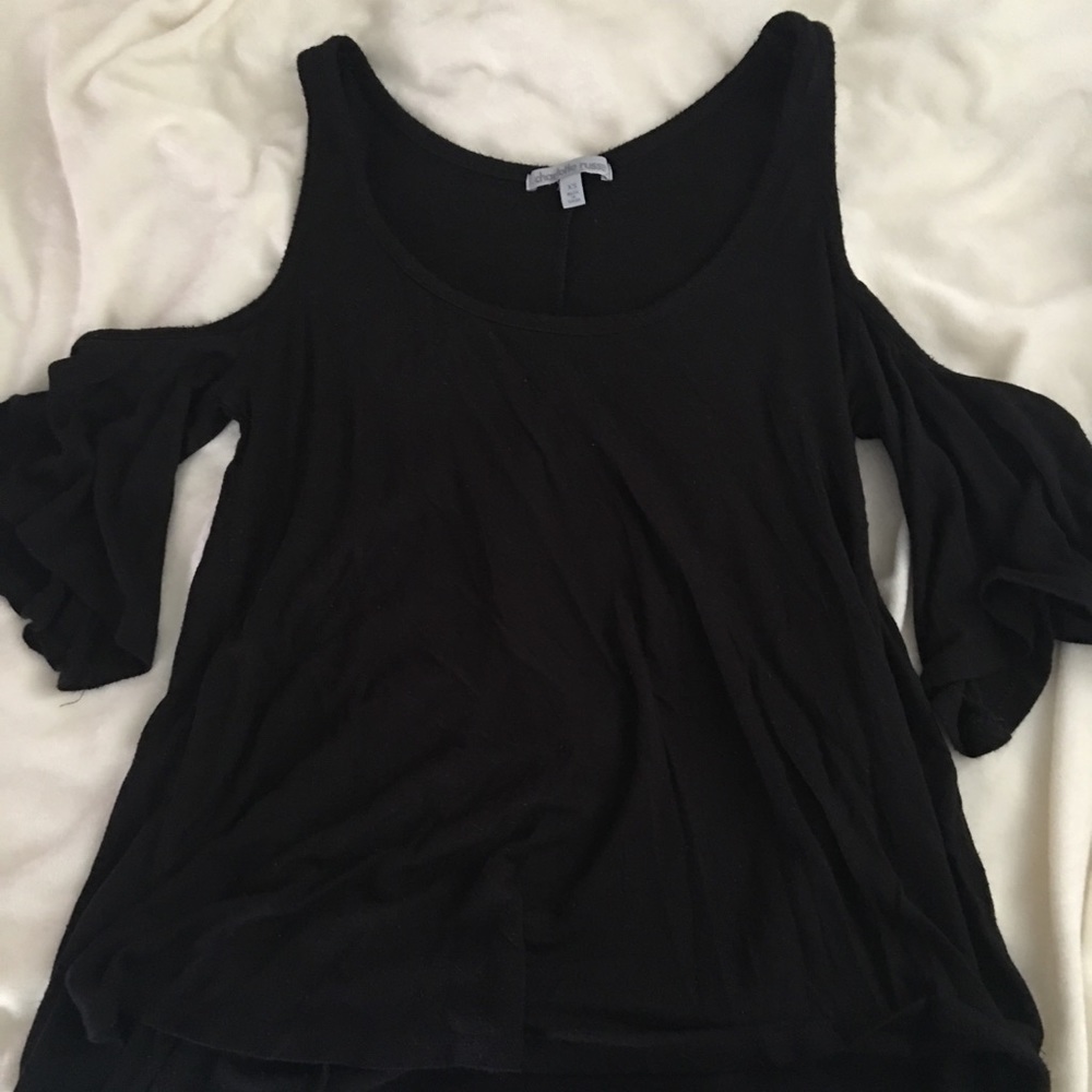 Open shoulder top